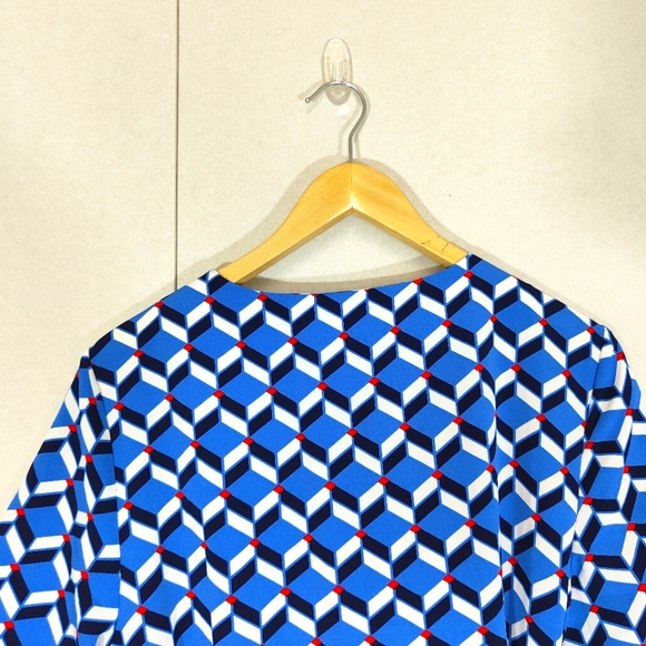 Dorothy Perkins Blue Red Dress Size UK 16 Faux Wrap Belted Mixed Pattern V-Neck - Picture 8 of 11